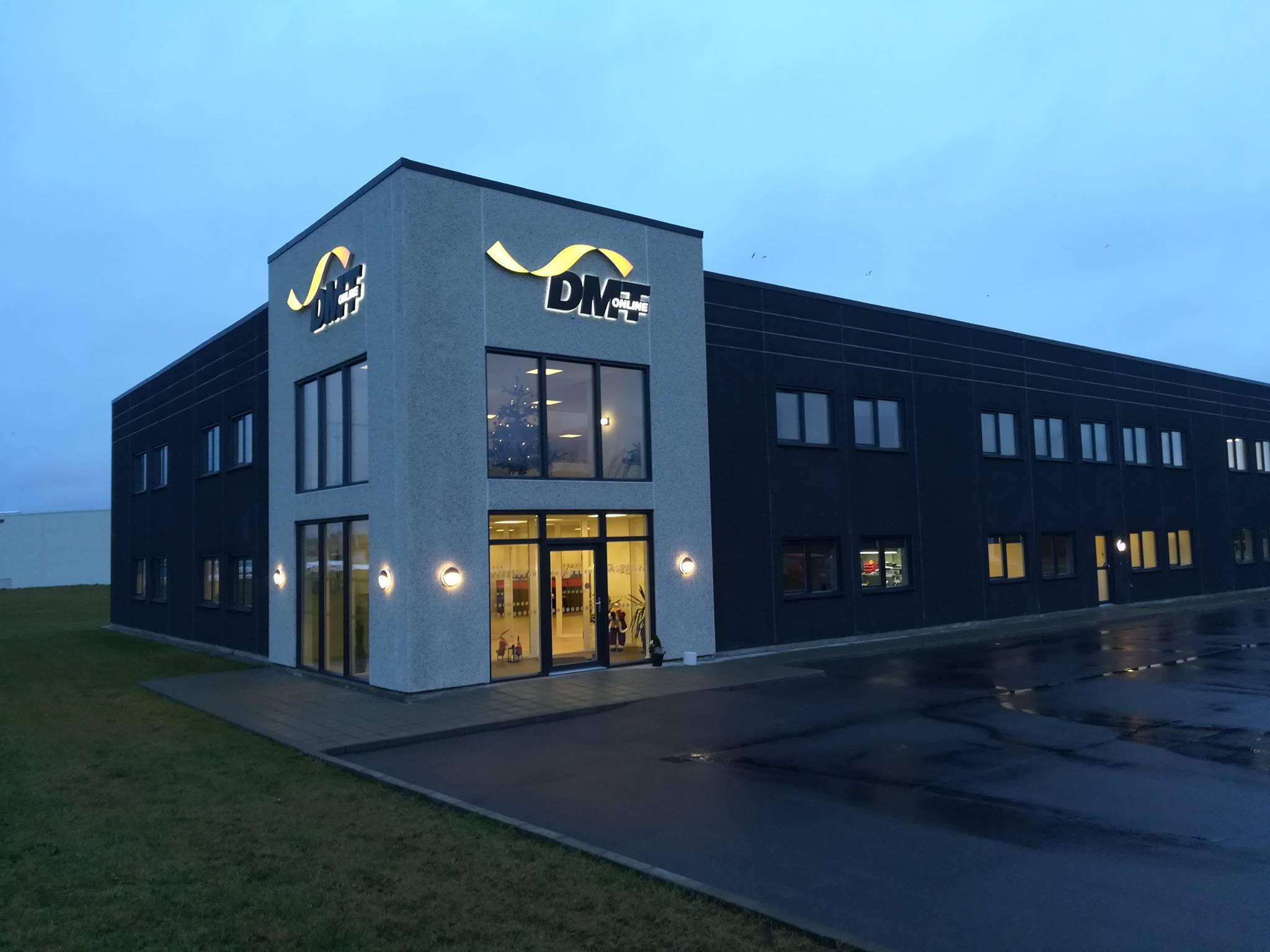 facade_dmtonline_egotag