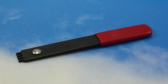 Pin-Extractor HT-319P
For small 4 pin connector