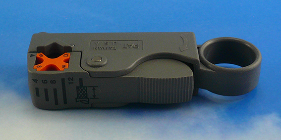 Rotary coax Stripper RG58/59/62/6
HT-332 med 2 blade (6mm+6mm)