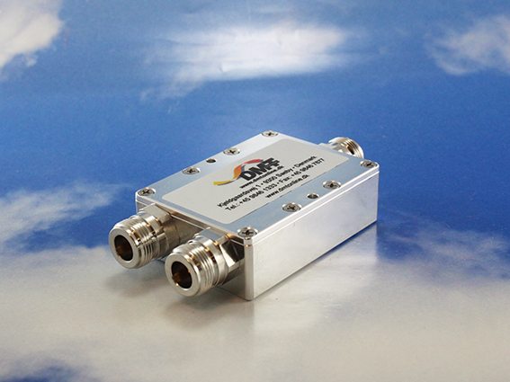 2-Way Power Divider, Combiner 0,6-3,8GHz
40 Watt, IP67 med N female  50ohm