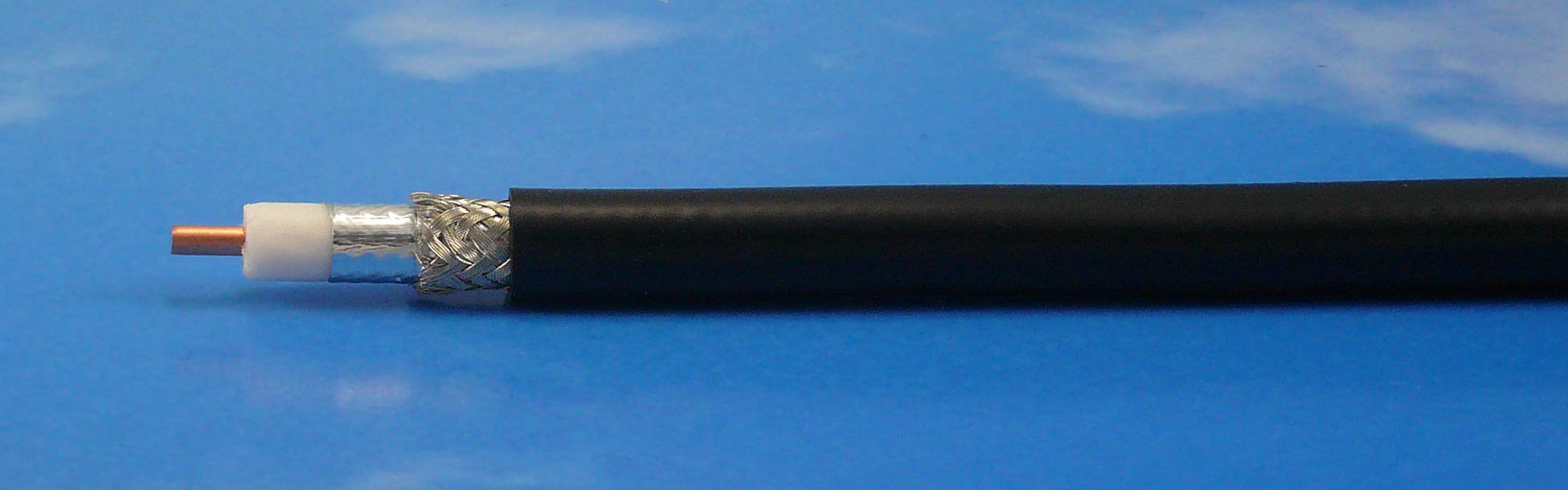 FF400 Low Loss coax Black 200m Drum
FEEDFLEX