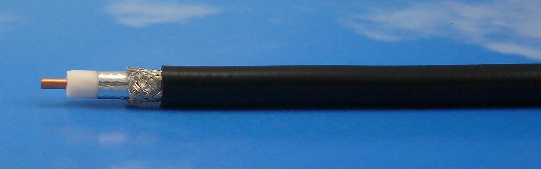 FF400LSFROH Low Loss coax 10,3mm 100m
FEEDFLEX