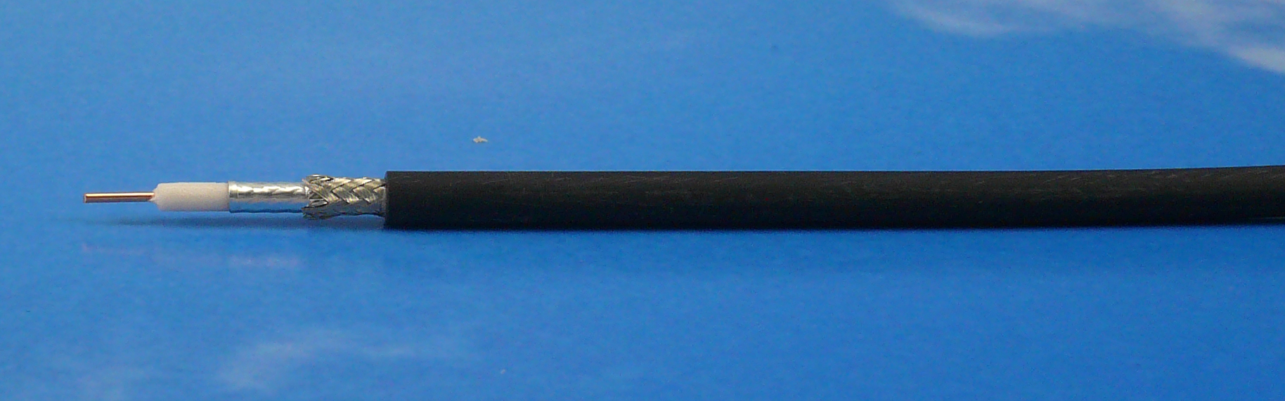 FF195LSFROH Low Loss coax Black
FEEDFLEX