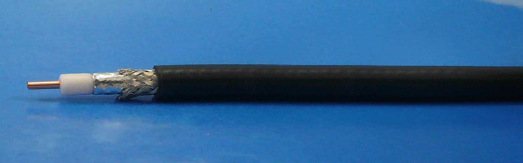 FF300 PE Low Loss Coax 50ohm Black
FEEDFLEX  100meter Coil