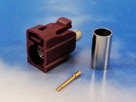 Fakra female D-code Crimp RG58/FF195
Claret Violet, Coding D, RAL 4004 GSM
