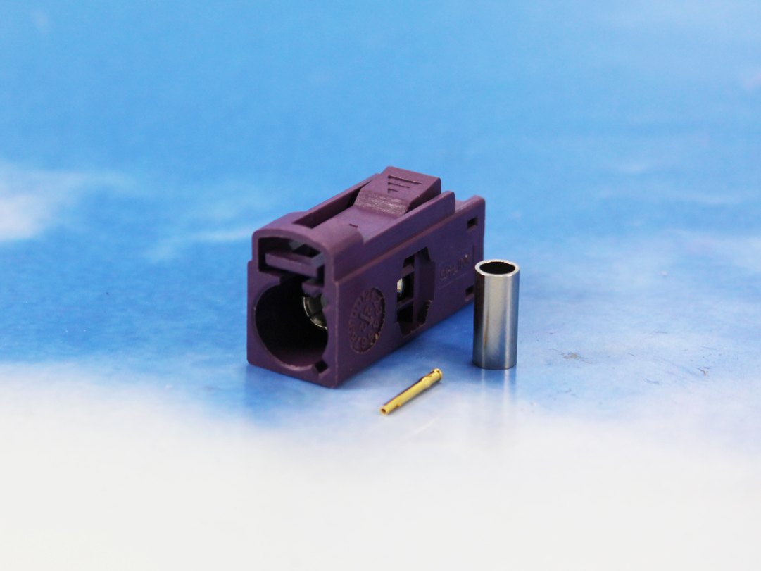FAKRA D female crimp RG 174/316
farve purple coding  GSM/LTE