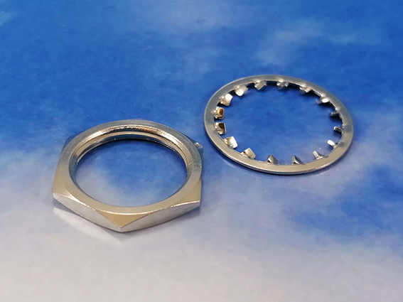 Møtrik+ skive til N and UHF