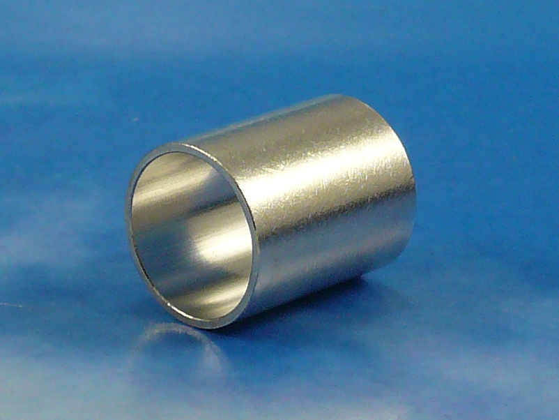 Crimp ferrule for RG214