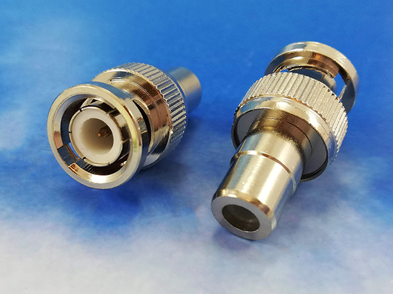 BNC male / Phone female adaptor