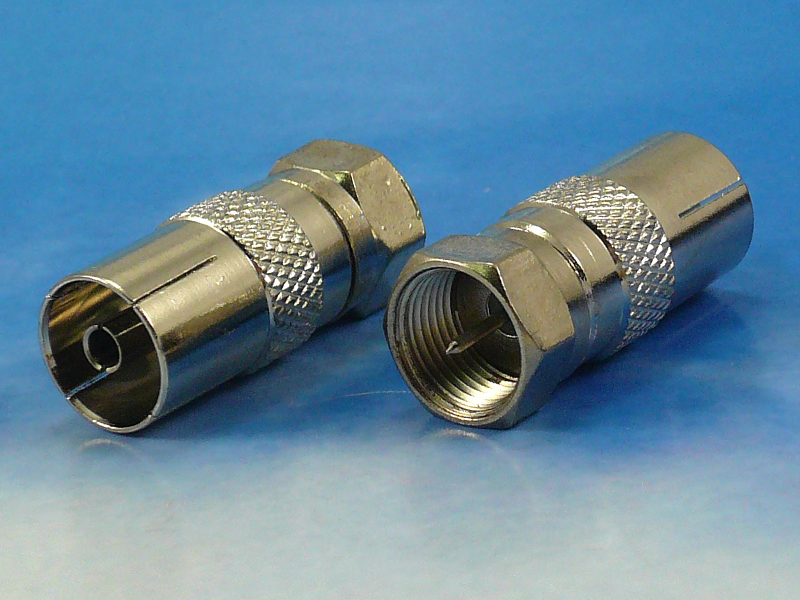F male / IEC female (coax 9,5mm) adaptor