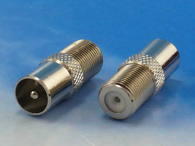 F female / IEC male adaptor