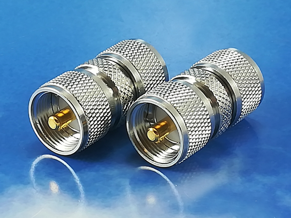 UHF male / male adaptor