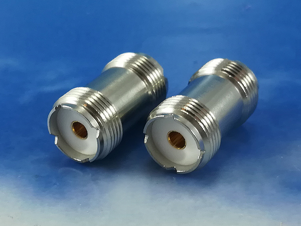 UHF female / female adaptor