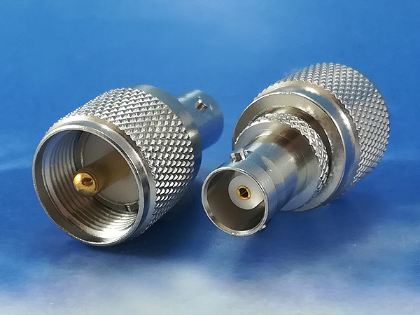 UHF male / BNC female adapter