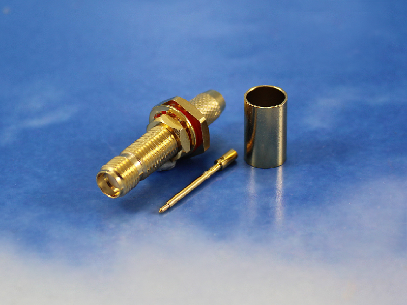 RPSMA female crimp Bulkhead for LMR240
with O-Ring, long thread for mounting
SMA7CA50-R240A/11