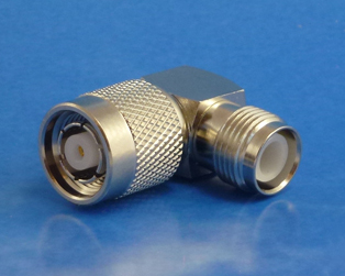 RPTNC R/A female/male adaptor