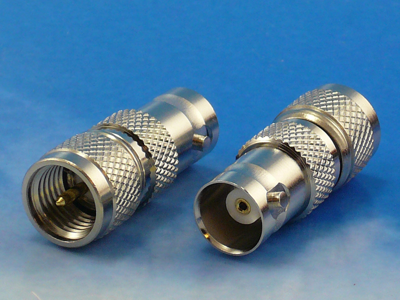 BNC female / Mini UHF male adaptor