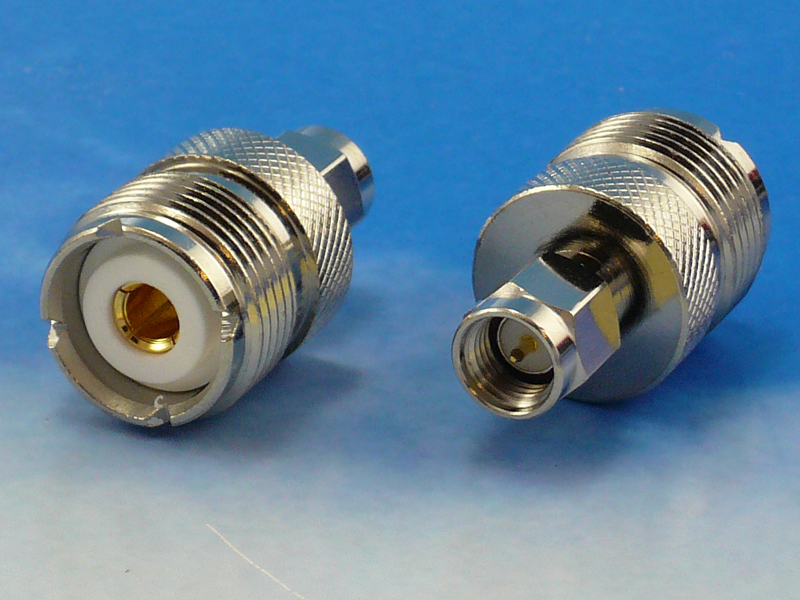 SMA male / UHF female adaptor