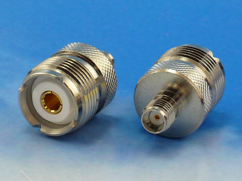 SMA female / UHF female adaptor