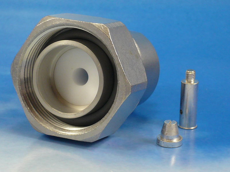 7/16" male clamp for LMR400
Jyebao 7/16-3200B-L400