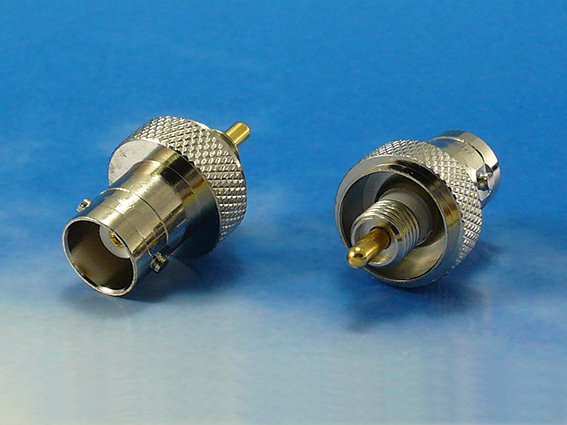 BNC female / Motorola GP68 adaptor