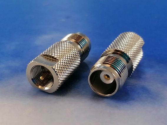 TNC female / FME male adaptor