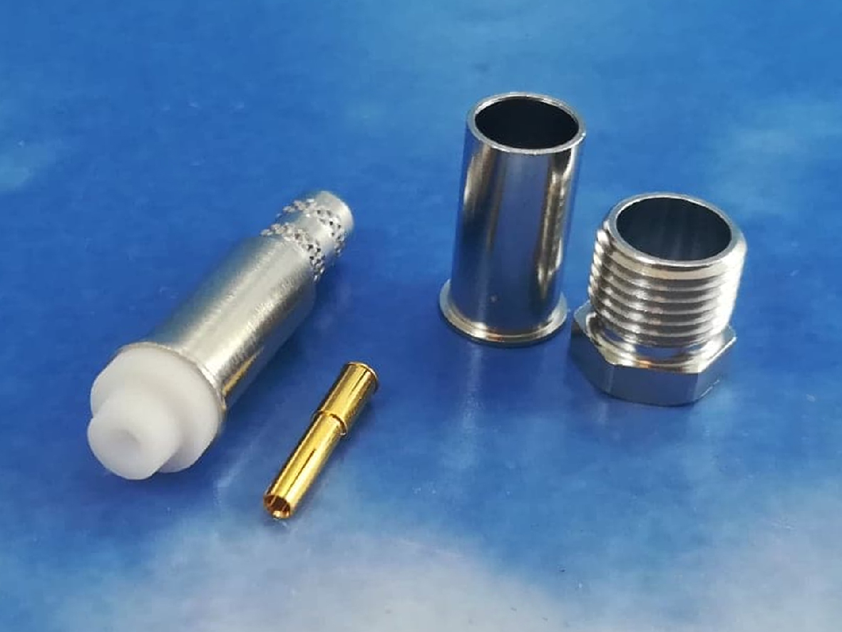 FME female crimp for LMR 200