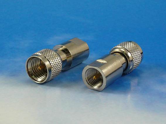 FME male / Mini UHF male adaptor
