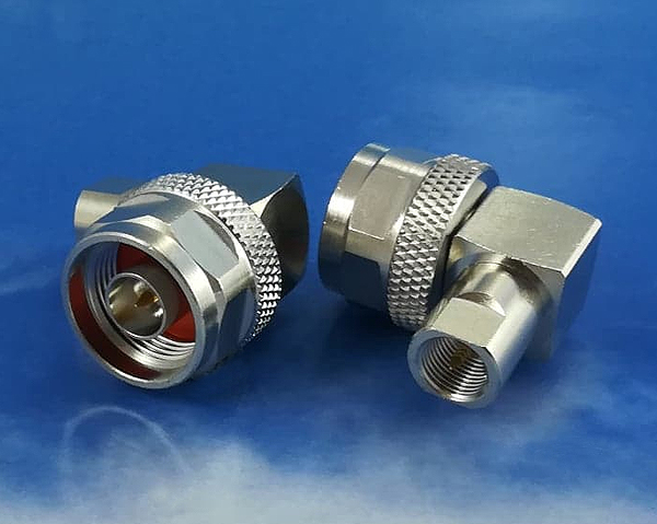 FME male / N male R/A adaptor