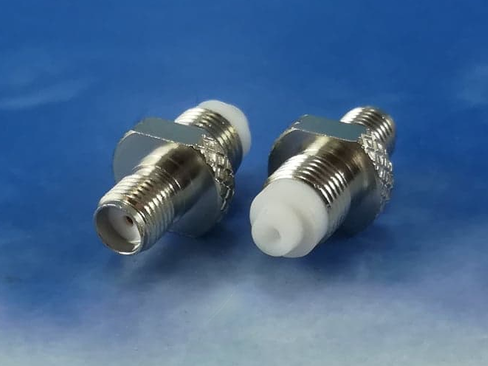 SMA female / FME female adaptor