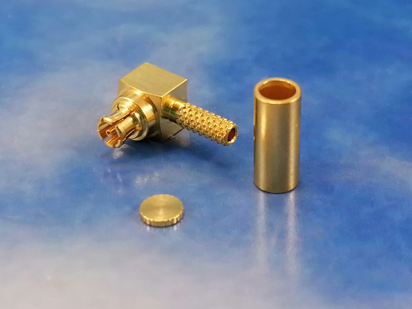 SMPM female R/A crimp for RG178
Jyebao SMPM8100-9178