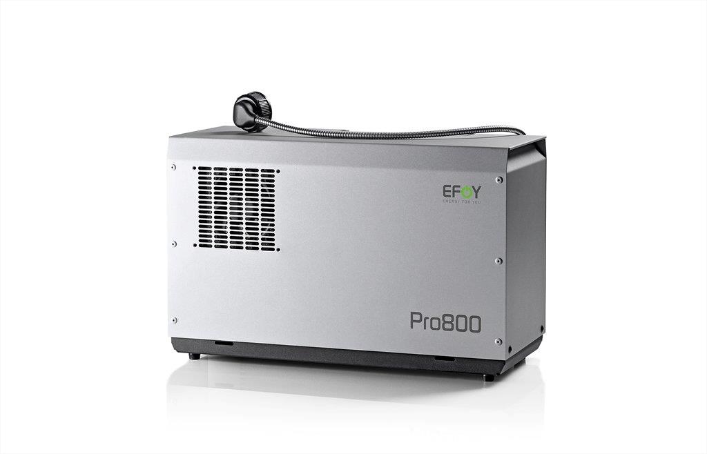 12/24V DC 45W EFOY Fuel Cell Pro
EFOY PRO 800 set 12/24V DC
charges your battery to full capacity