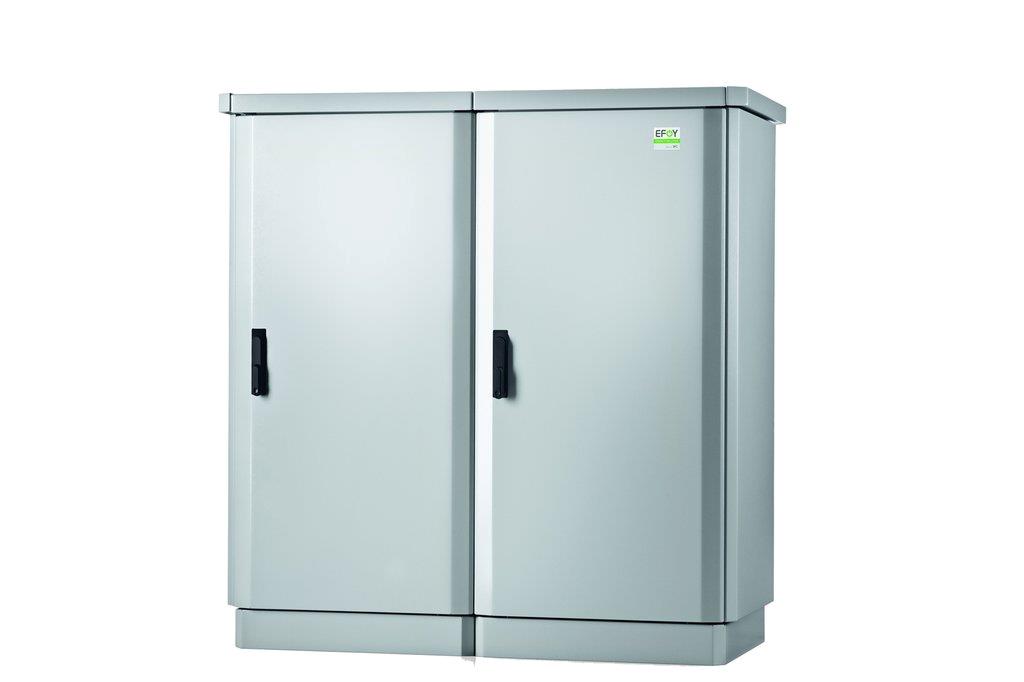 4120S-24V-20A EFOY ProCabinet
OFF-GRID POWER SUPPLY FOR EXTREME
WEATHER CONDITIONS DOWN TO -40 °C