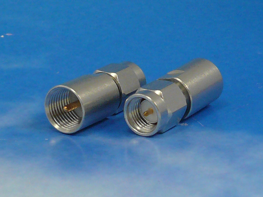 FME male/SMA male adaptor Procom